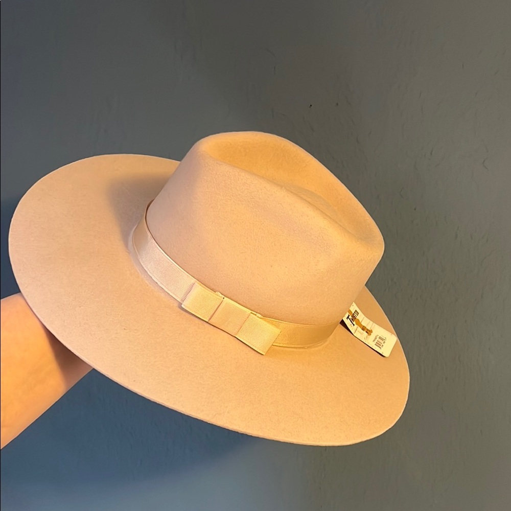 Twister Cream Fedora Hat with Grosgrain Ribbon